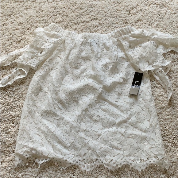 BRAND NEW! Lulus Off the Shoulder Lace Top - Picture 3 of 4